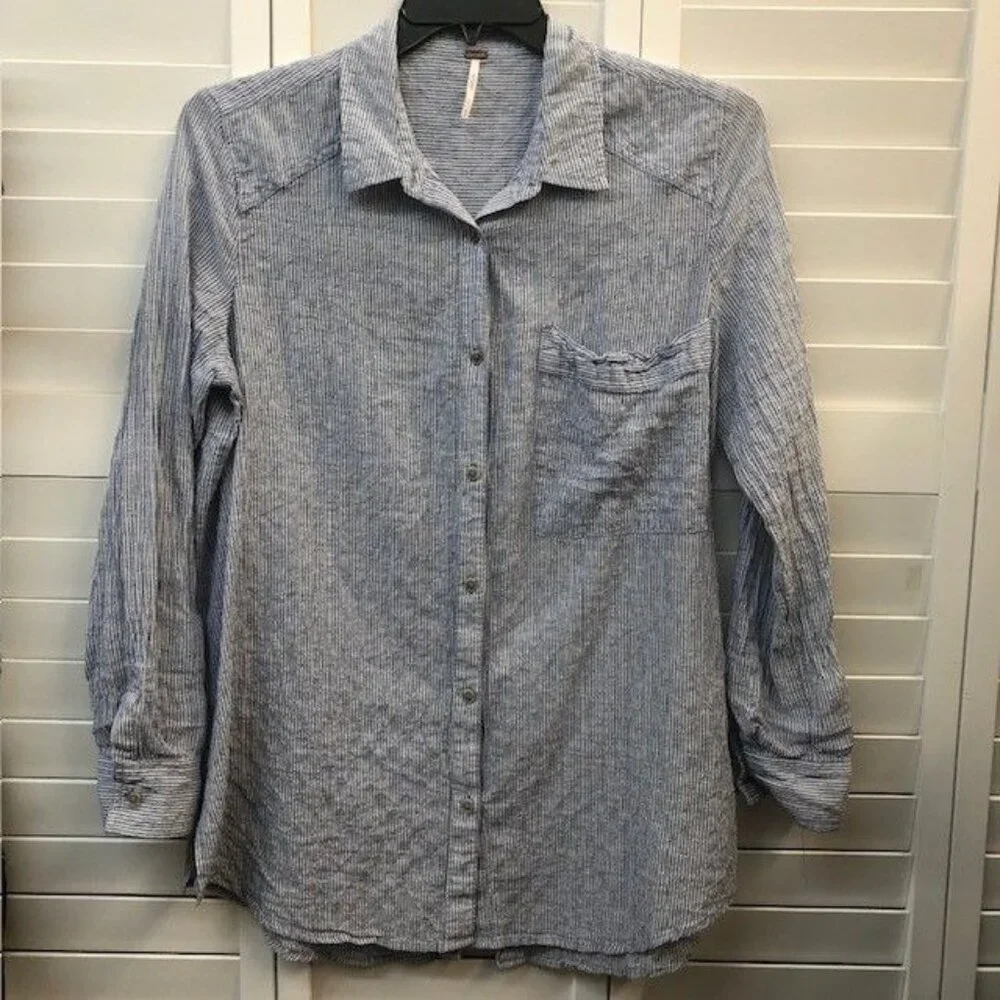 Free People Button Down Striped Seer Sucker Blouse Sz. M